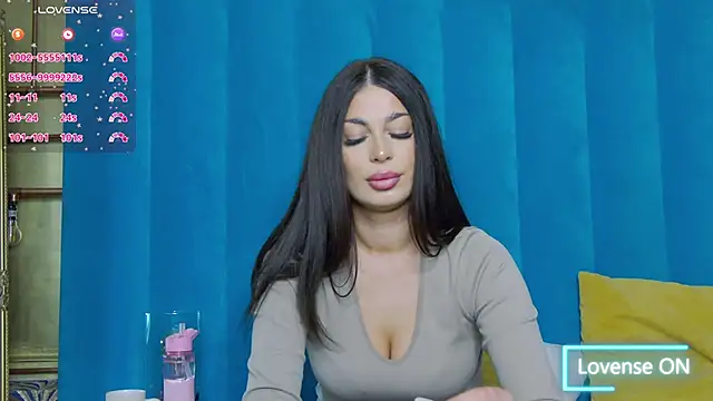 EvaRaynes online show from 03-11-25, 06:43