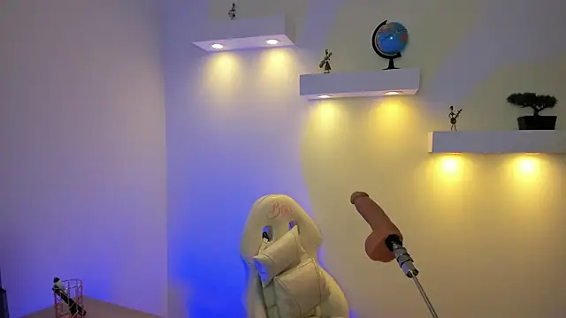 martina foxy  online show from 10-12-25, 12:15