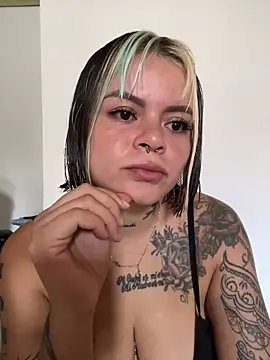 Snapshot of ivanna_rivera chatting on 05-03-26, 02:23 ivanna rivera online show from 05-03-26, 02:23