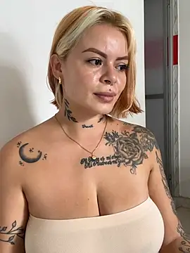 Snapshot of ivanna_rivera chatting on 05-19-26, 06:25 ivanna rivera online show from 05-19-26, 06:25