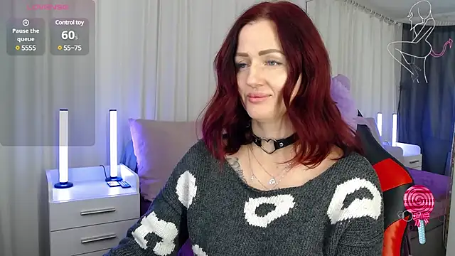 ElisaJane online show from 12-20-24, 09:17