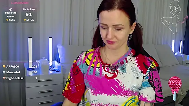 ElisaJane online show from 01-15-25, 01:34