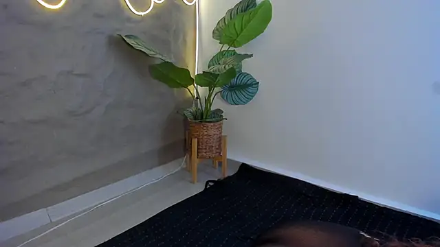 Isa  Blanc online show from 01-22-25, 03:20