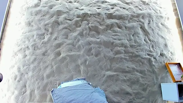 Isa  Blanc online show from 03-22-25, 05:49