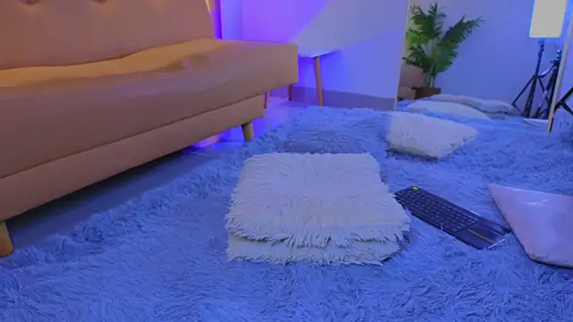 Isa  Blanc online show from 10-12-25, 02:21