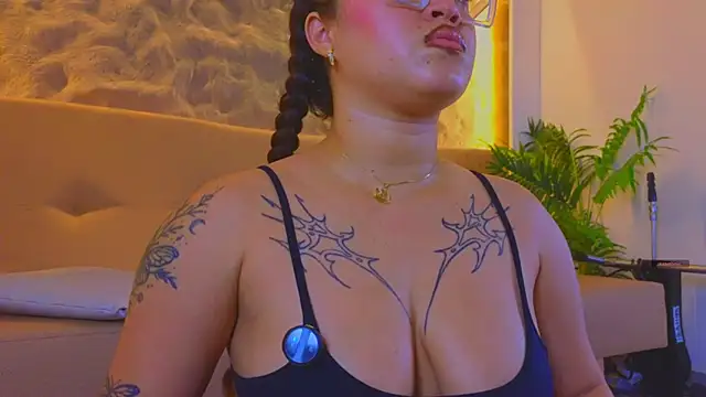 Isa  Blanc online show from 11-28-25, 03:09