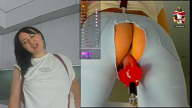 Snapshot of jess_benz chatting on 12-23-24, 05:49 jess benz online show from 12-23-24, 05:49