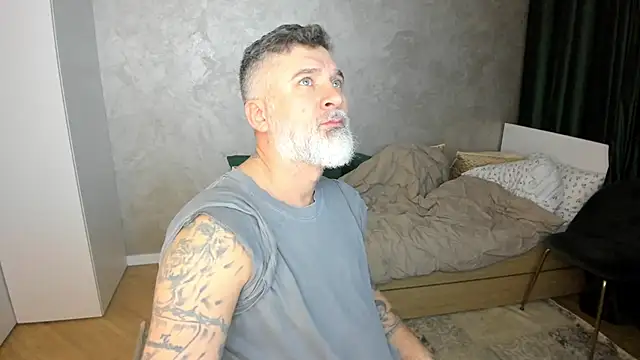 BlowMyXXL online show from 02-08-25, 08:21