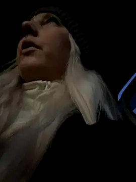 MerlinDave online show from 11-16-25, 01:22