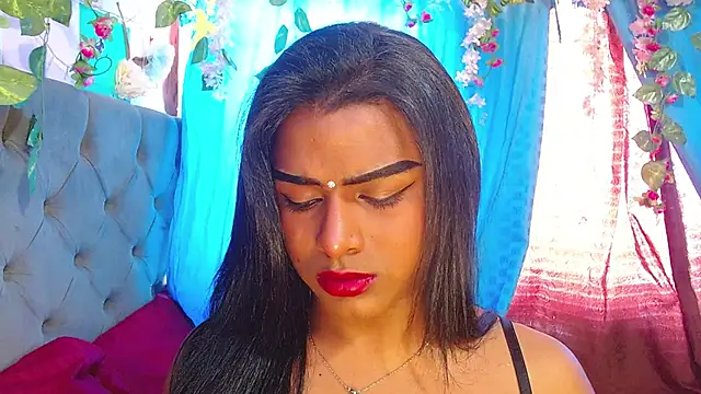 Snapshot of Karly_coffe chatting on 04-12-26, 03:28 Karly coffe online show from 04-12-26, 03:28