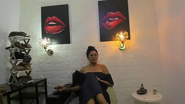 miss lucero1 online show from 02-23-25, 01:24