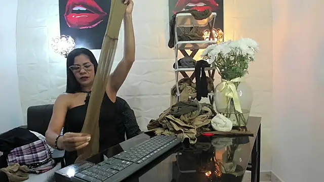 miss lucero1 online show from 03-09-25, 01:56