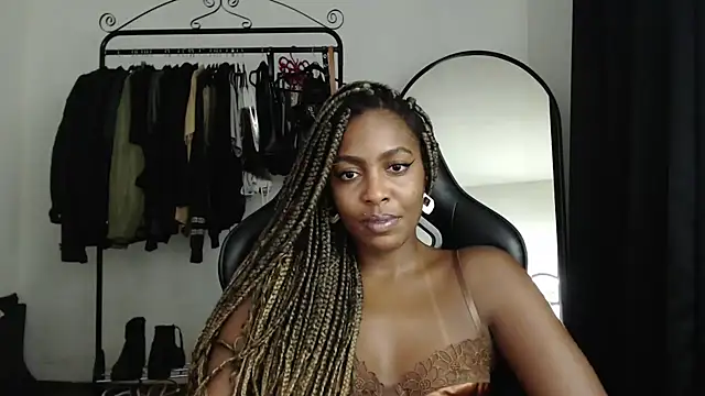 marisilva br online show from 02-07-25, 10:52