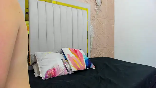 Ammy Connor1 online show from 11-15-25, 08:16