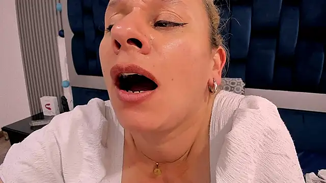 sofia mature online show from 12-07-24, 06:59