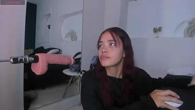 violeth hill online show from 09-19-25, 01:34