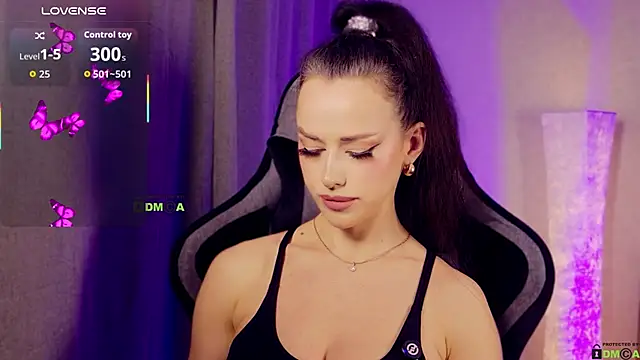 Snapshot of -CrazyAnna- chatting on 03-18-26, 11:46 -CrazyAnna- online show from 03-18-26, 11:46