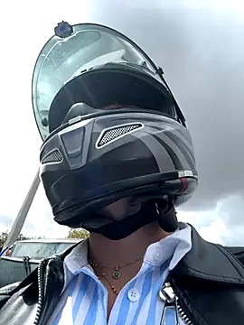 Miss ary online show from 10-18-25, 06:19