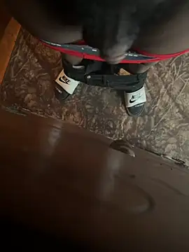 Snapshot of tfreakyy chatting on 02-13-25, 04:28 tfreakyy online show from 02-13-25, 04:28