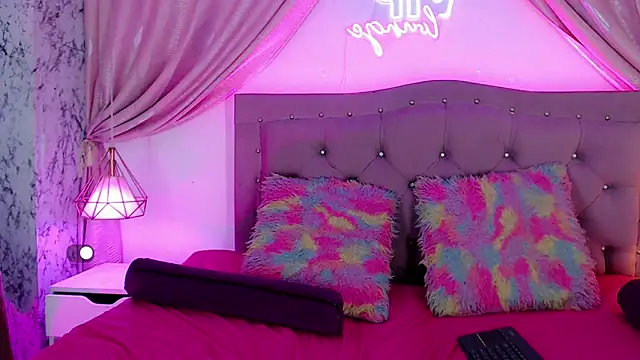 SexyJuliii21 online show from 12-07-24, 02:42