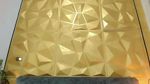 SexyJuliii21 online show from 02-11-25, 06:55