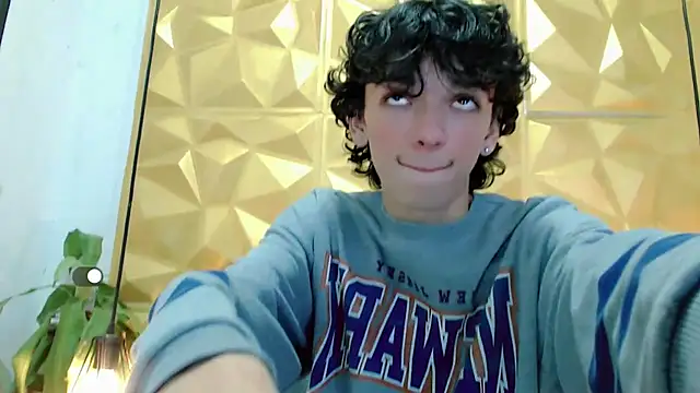 SexyJuliii21 online show from 02-13-25, 02:45