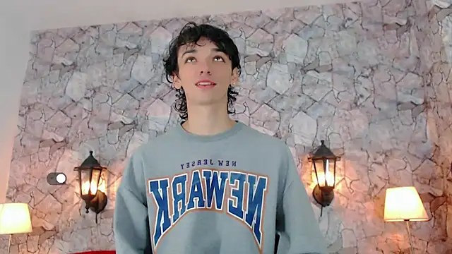 SexyJuliii21 online show from 02-18-25, 10:27