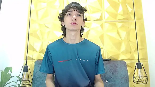 SexyJuliii21 online show from 03-03-25, 03:41