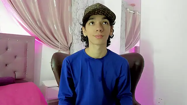 SexyJuliii21 online show from 03-15-25, 03:29