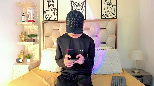 SexyJuliii21 online show from 09-25-25, 08:23