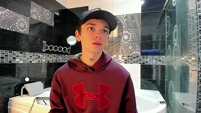 SexyJuliii21 online show from 10-07-25, 09:34