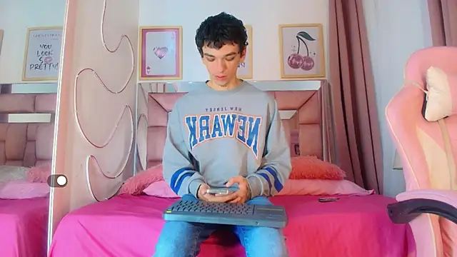 SexyJuliii21 online show from 11-07-25, 10:21