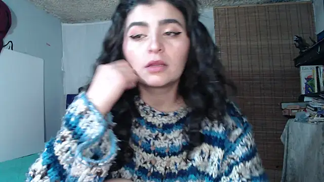 Snapshot of Marci_owo chatting on 12-05-24, 08:44 Marci owo online show from 12-05-24, 08:44