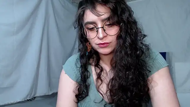 Snapshot of Marci_owo chatting on 12-06-24, 07:45 Marci owo online show from 12-06-24, 07:45