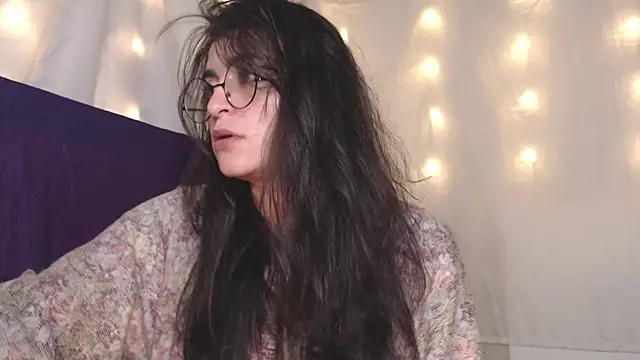 Snapshot of Marci_owo chatting on 12-18-24, 07:19 Marci owo online show from 12-18-24, 07:19