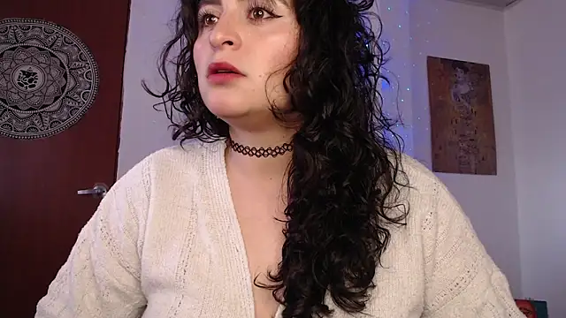 Snapshot of Marci_owo chatting on 02-12-25, 02:32 Marci owo online show from 02-12-25, 02:32