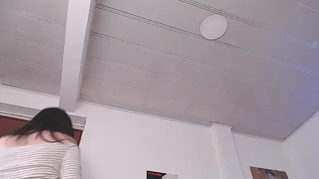 Snapshot of Marci_owo chatting on 02-23-25, 02:35 Marci owo online show from 02-23-25, 02:35