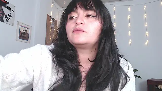 Snapshot of Marci_owo chatting on 03-20-25, 09:35 Marci owo online show from 03-20-25, 09:35