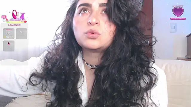 Snapshot of Marci_owo chatting on 10-10-25, 08:08 Marci owo online show from 10-10-25, 08:08