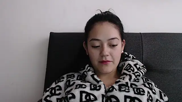 Snapshot of Alisha_99 chatting on 09-25-25, 12:31 Alisha 99 online show from 09-25-25, 12:31