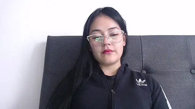 Snapshot of Alisha_99 chatting on 10-20-25, 12:49 Alisha 99 online show from 10-20-25, 12:49