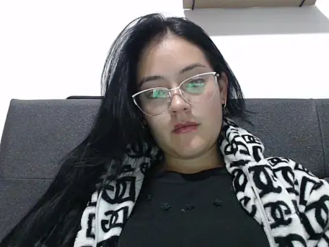 Snapshot of Alisha_99 chatting on 04-11-26, 12:15 Alisha 99 online show from 04-11-26, 12:15