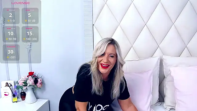 GinaBear online show from 09-24-25, 06:55