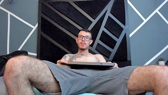 CodyWalkerR online show from 03-13-25, 05:18