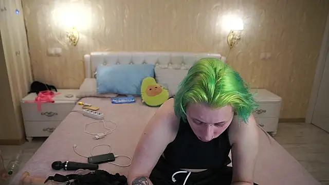 LunaaMayy online show from 05-11-26, 09:56