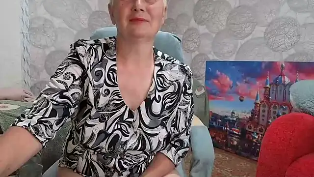 NicoleOlla online show from 05-09-26, 03:01