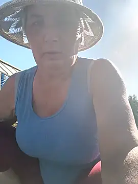 NicoleOlla online show from 06-20-26, 02:14