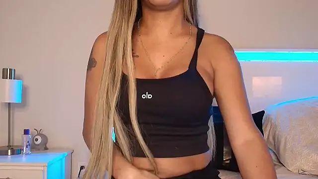 missvalen online show from 03-06-26, 02:52