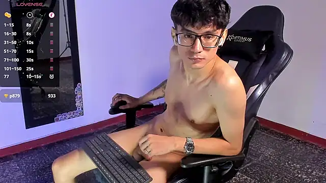 cute diego  online show from 02-13-25, 02:56