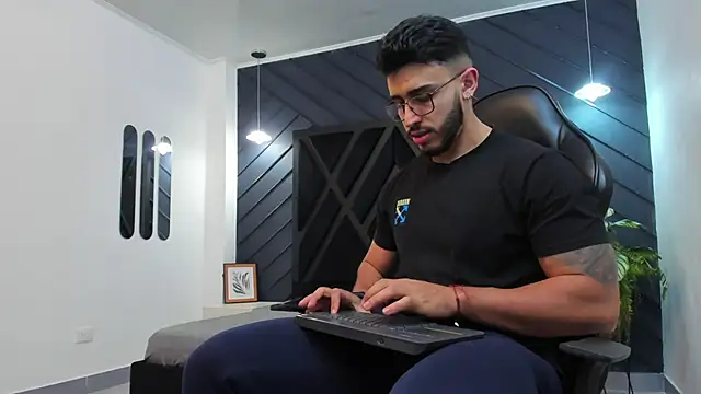 Liam Kleiin online show from 11-03-25, 11:22